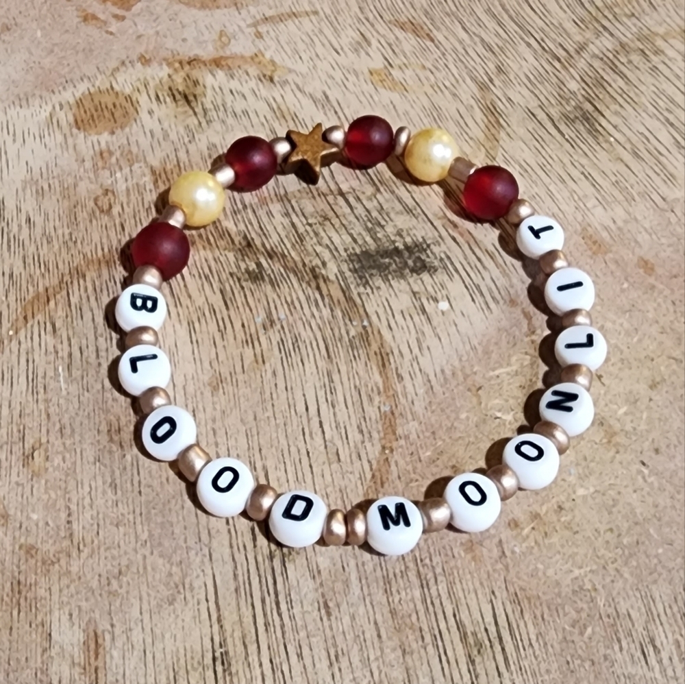Taylor Swift Midnights Vinyl Inspired  Friendship Bracelets Set Of 5 - Picture 2 of 11
